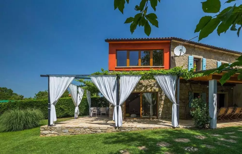 Villa 116m² in Croatia, Buzet. Priced at 680000€ rent photo-4