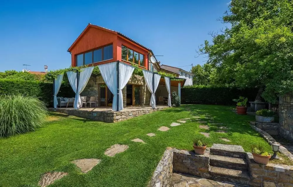 Villa 116m² in Croatia, Buzet. Priced at 680000€ rent photo-5