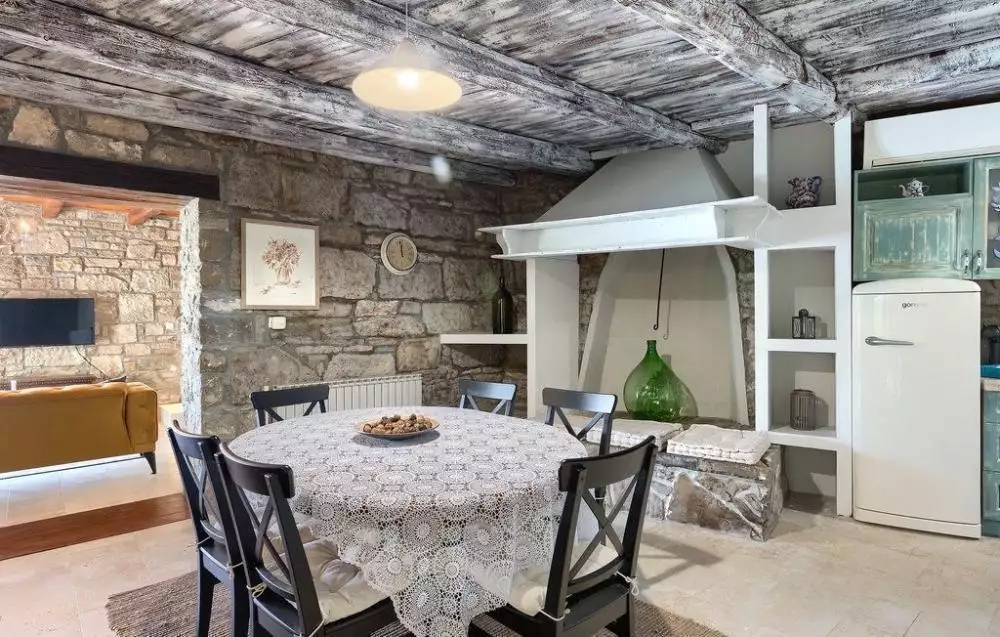 Villa 116m² in Croatia, Buzet. Priced at 680000€ rent photo-10