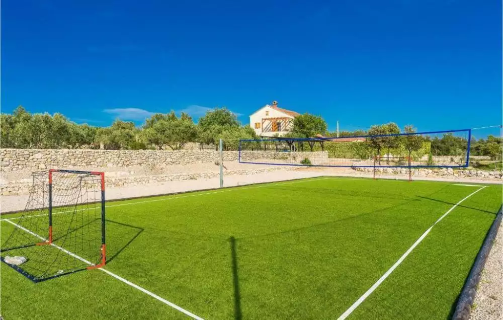 Villa 315m² in Croatia, Sibenik. Priced at 1390000€ rent photo-13