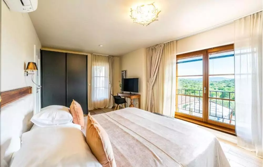 Villa 315m² in Croatia, Sibenik. Priced at 1390000€ rent photo-21