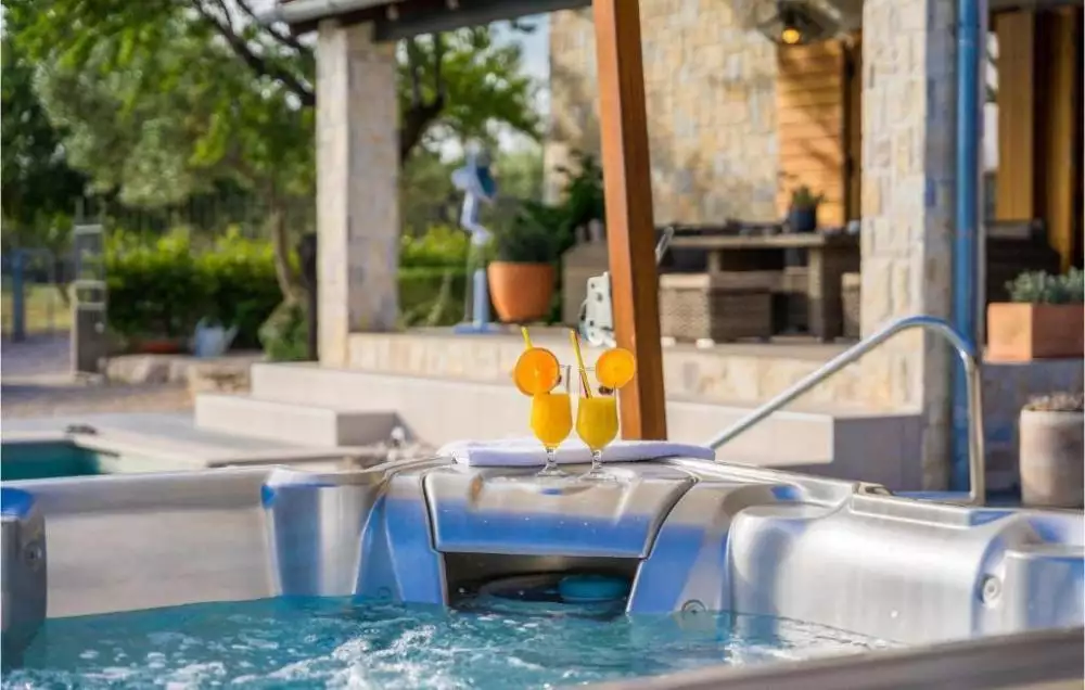 Villa 315m² in Croatia, Sibenik. Priced at 1390000€ rent photo-22