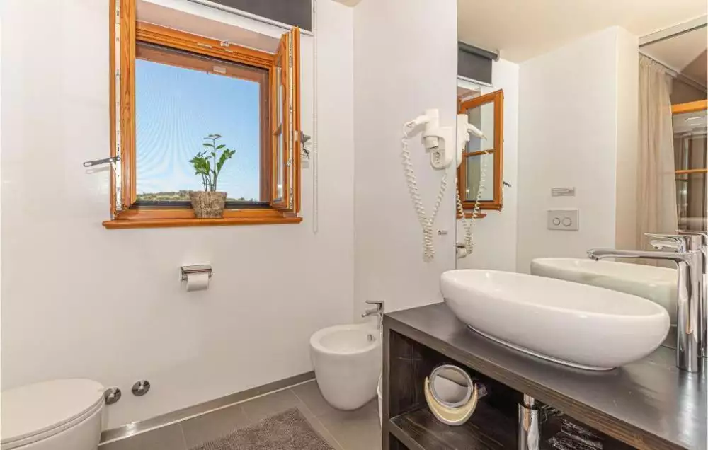 Villa 315m² in Croatia, Sibenik. Priced at 1390000€ rent photo-23