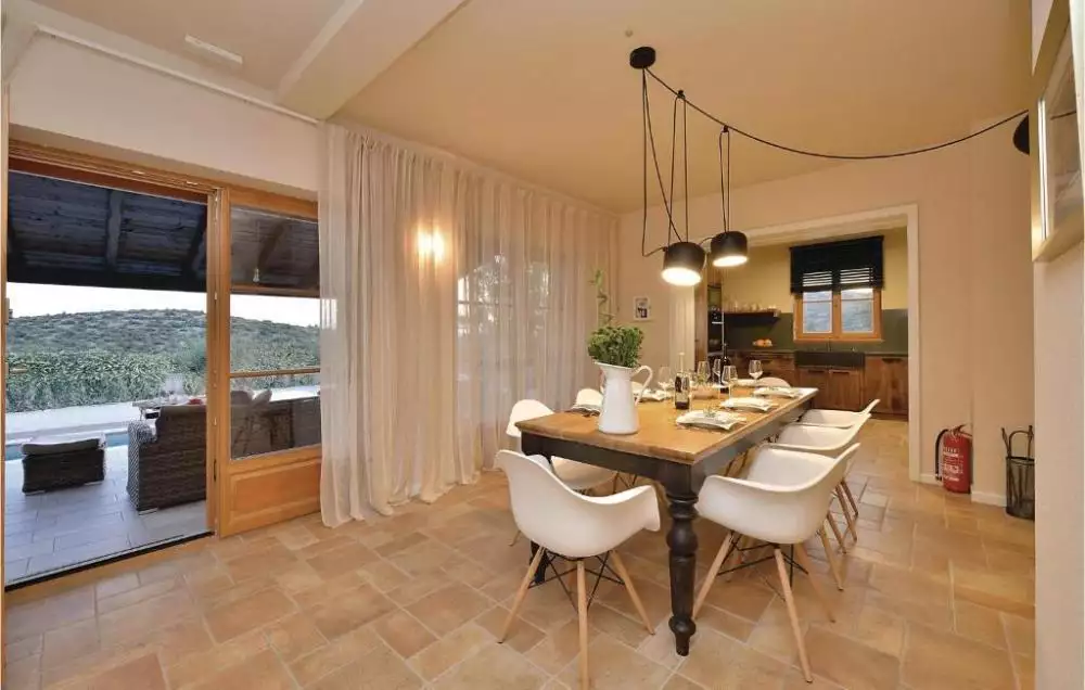 Villa 315m² in Croatia, Sibenik. Priced at 1390000€ rent photo-24