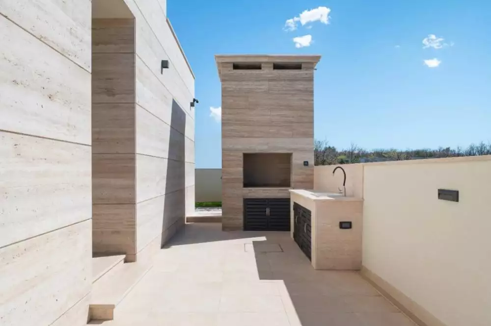 Villa 200m² in Croatia, Razanac. Priced at 1350000€ rent photo-11