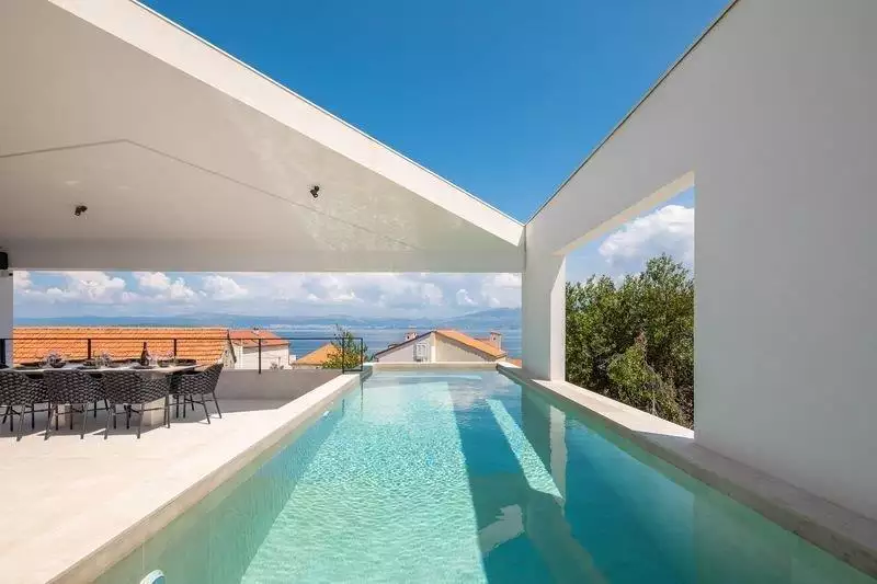 Villa 250m² in Croatia, Brac. Priced at 1980000€ rent photo-6