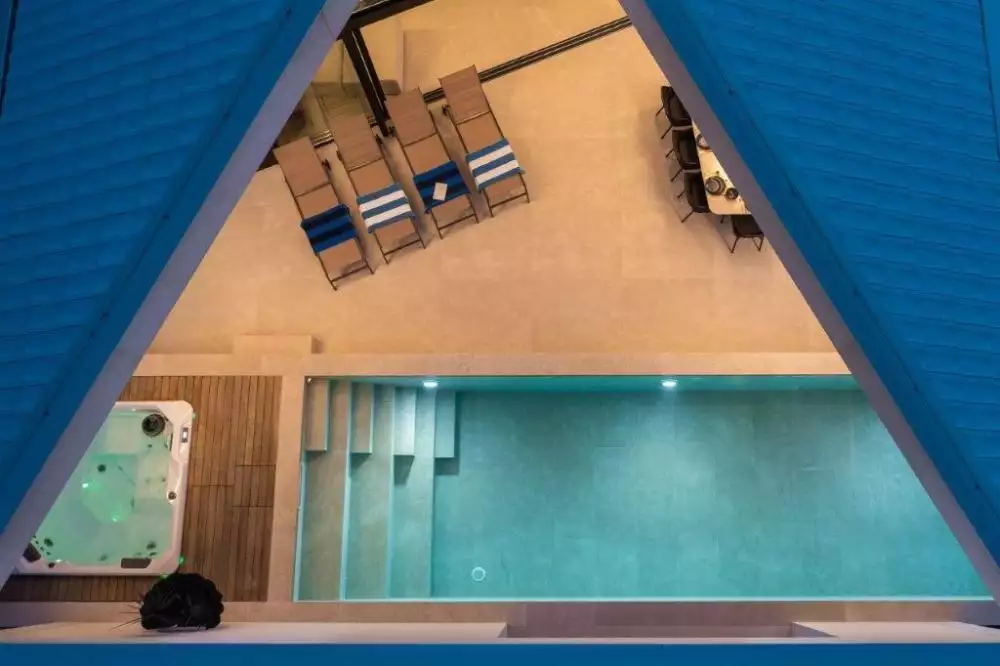 Villa 250m² in Croatia, Brac. Priced at 1980000€ rent photo-7