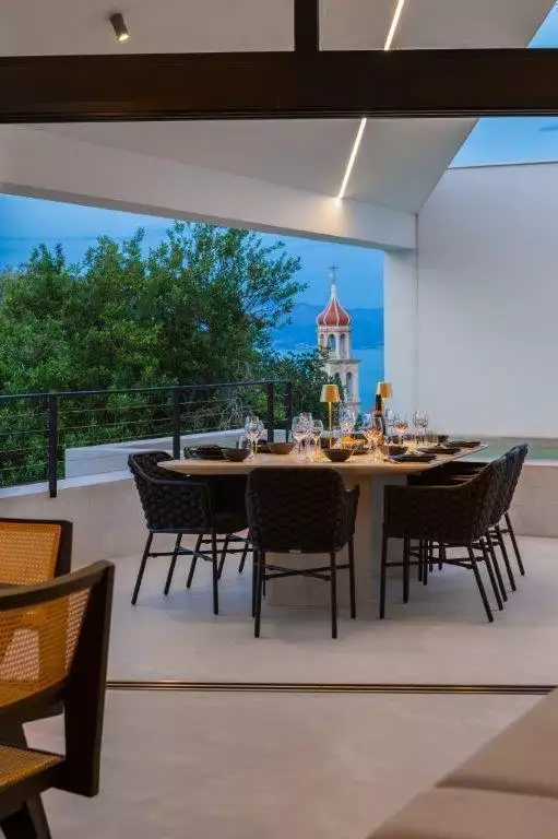Villa 250m² in Croatia, Brac. Priced at 1980000€ rent photo-18