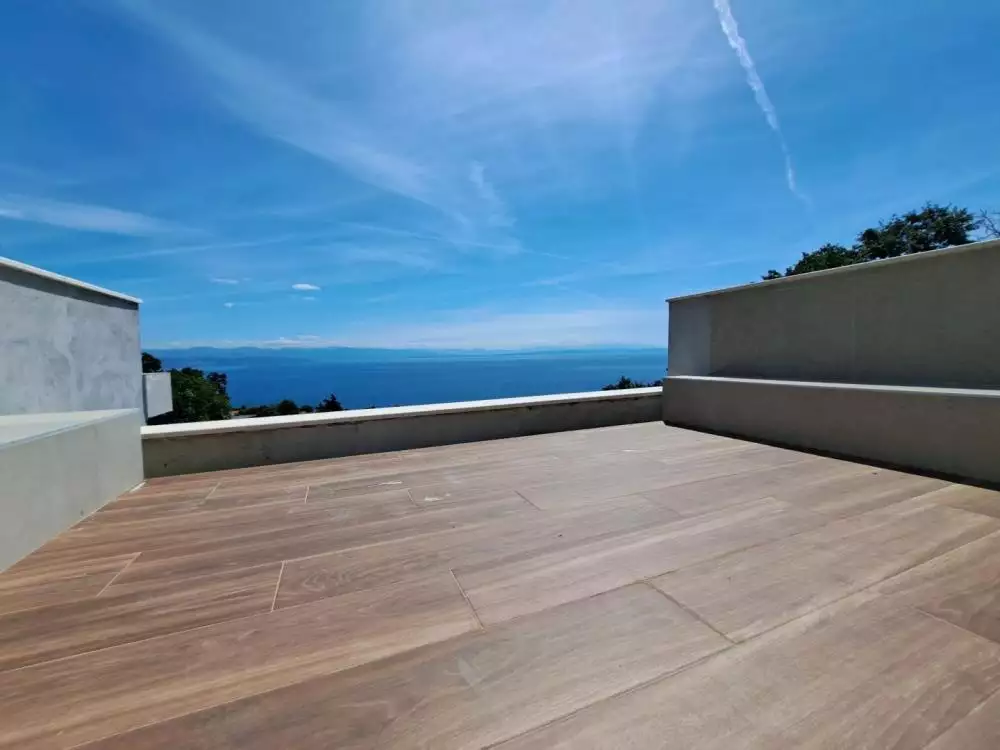 Villa 250m² in Croatia, Lovran. Priced at 1700000€ rent photo-5