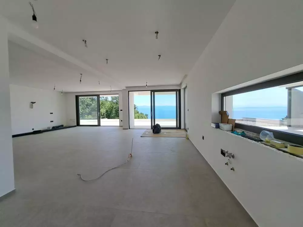 Villa 250m² in Croatia, Lovran. Priced at 1700000€ rent photo-8