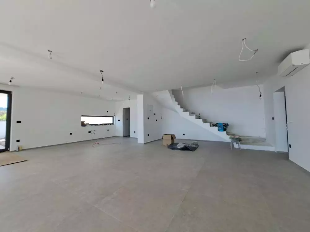 Villa 250m² in Croatia, Lovran. Priced at 1700000€ rent photo-9