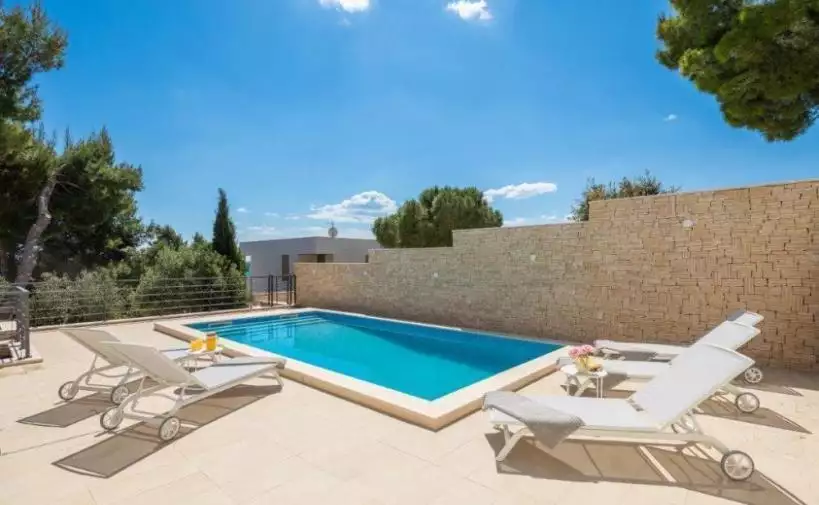Villa 165m² in Croatia, Milna. Priced at 995000€ rent photo-7