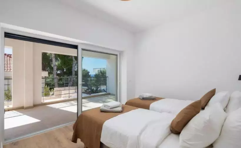 Villa 165m² in Croatia, Milna. Priced at 995000€ rent photo-20