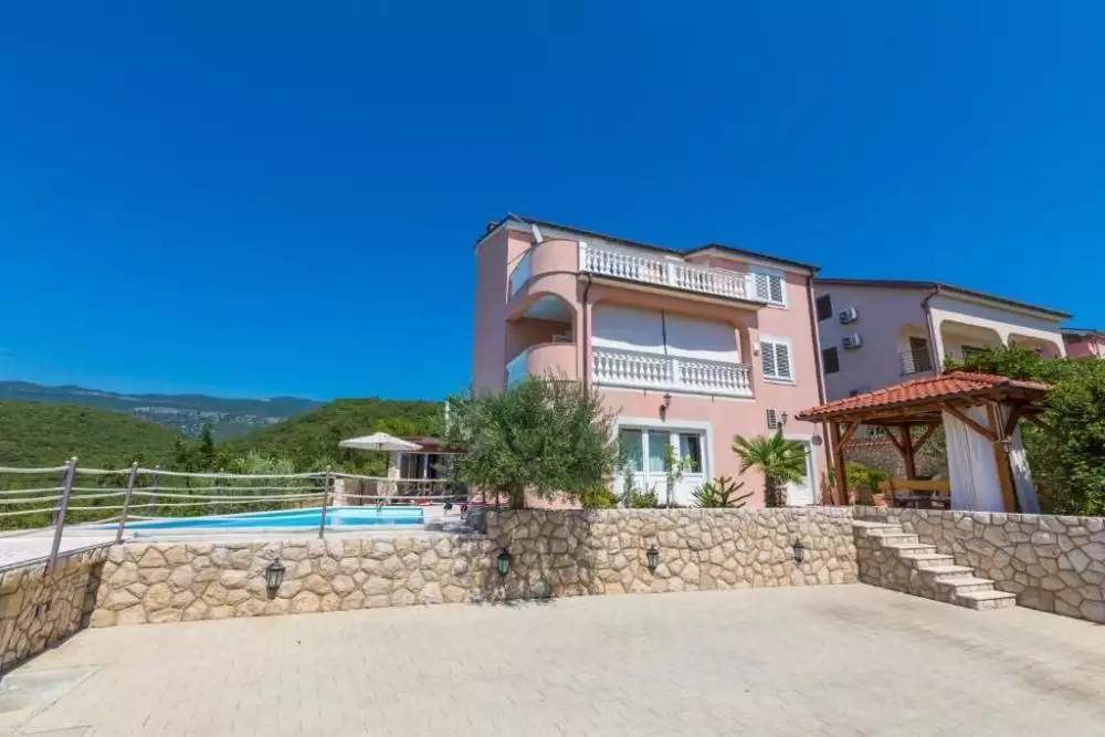 Villa 440m² in Croatia, Crikvenica. Priced at 1557000€ rent photo-2