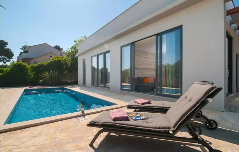 Villa 109m² in Croatia, Brac. Priced at 999000€ rent photo-1