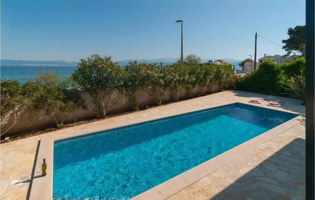 Villa 109m² in Croatia, Brac. Priced at 999000€ rent photo-4