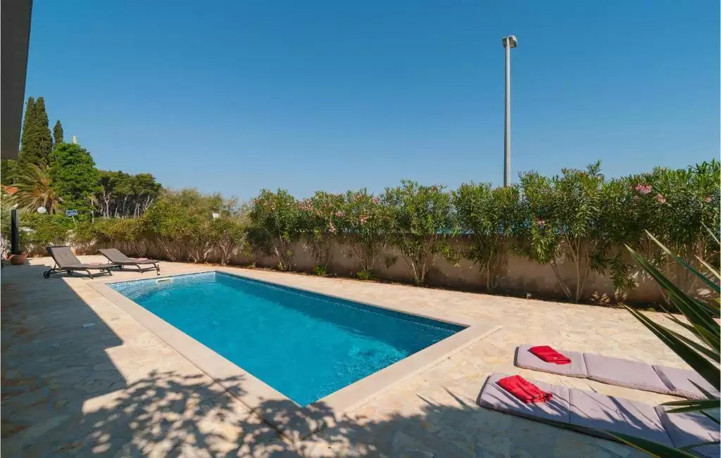 Villa 109m² in Croatia, Brac. Priced at 999000€ rent photo-9