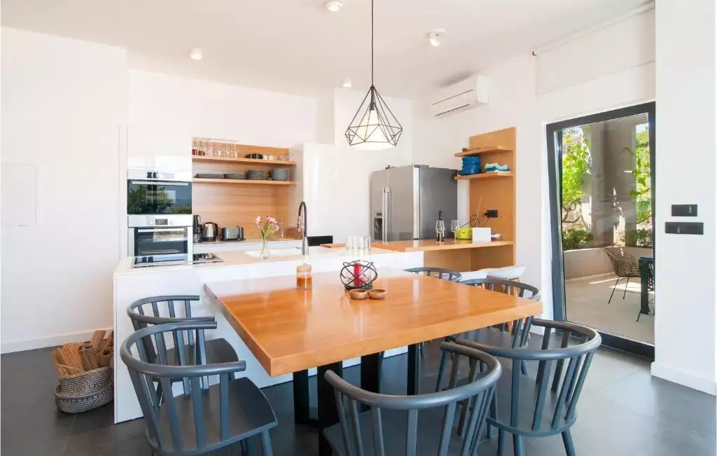 Villa 109m² in Croatia, Brac. Priced at 999000€ rent photo-19