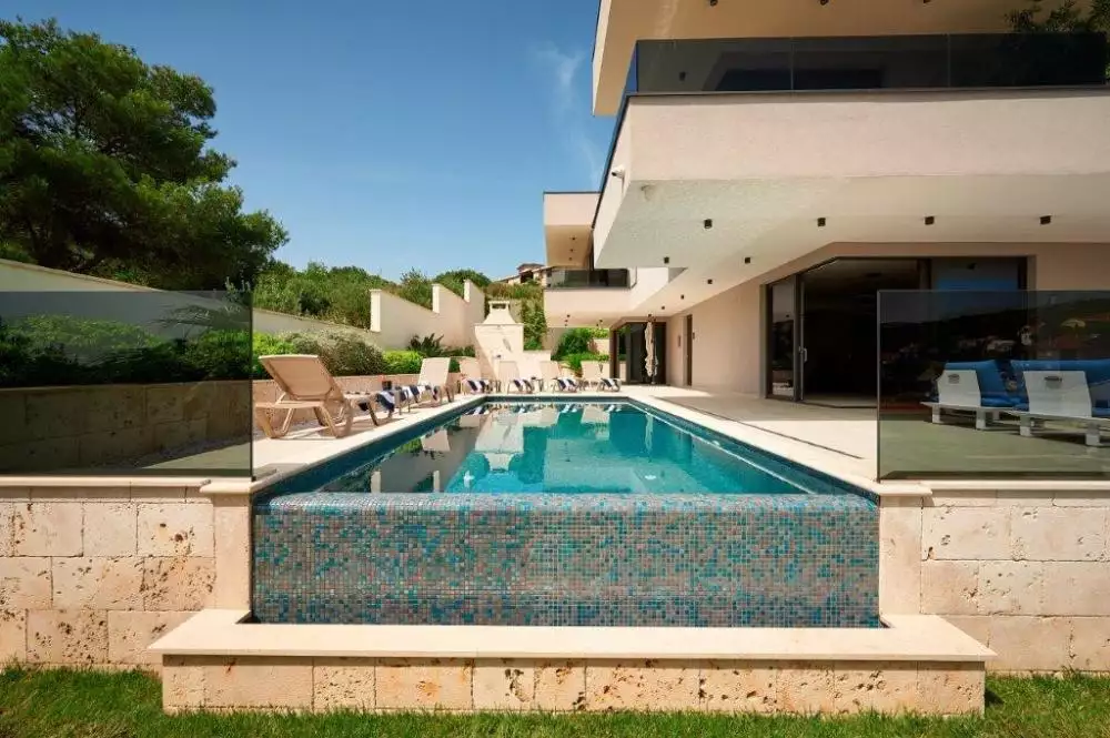 Villa 360m² in Spain, La Marina. Priced at 2500000€ rent photo-3