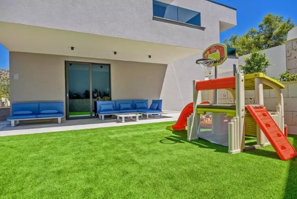 Villa 360m² in Spain, La Marina. Priced at 2500000€ rent photo-14