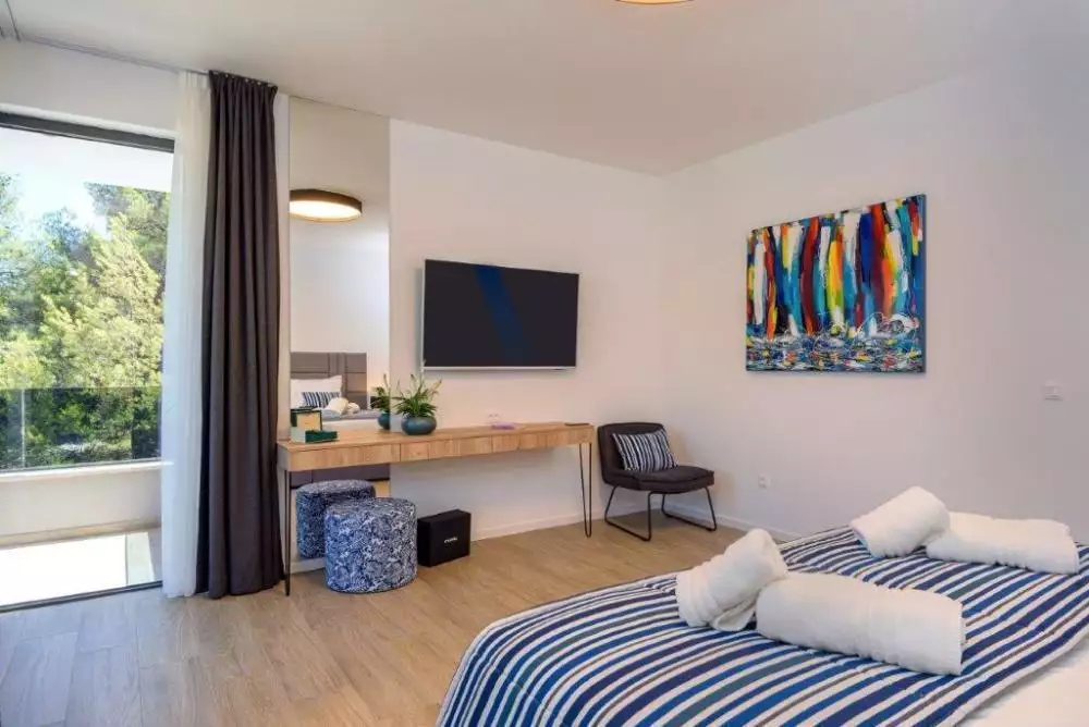 Villa 360m² in Spain, La Marina. Priced at 2500000€ rent photo-17