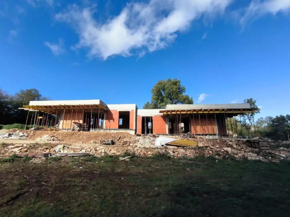 Villa 172m² in Italy, Mutignano. Priced at 600000€ rent photo-2