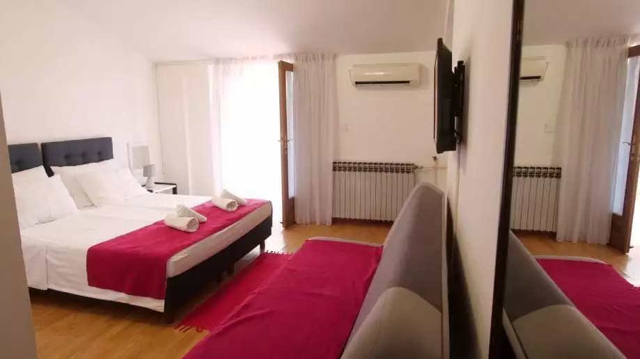 Hotels 975m² in Croatia, Pula. Priced at 2350000€ rent photo-6