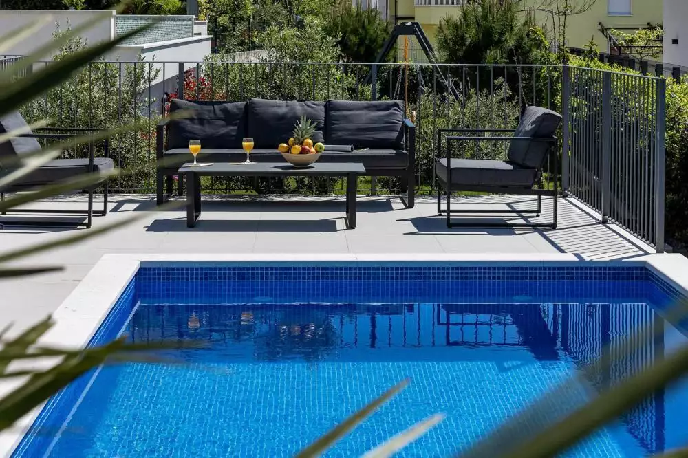 Villa 300m² in Croatia, Makarska. Priced at 1295000€ rent photo-8