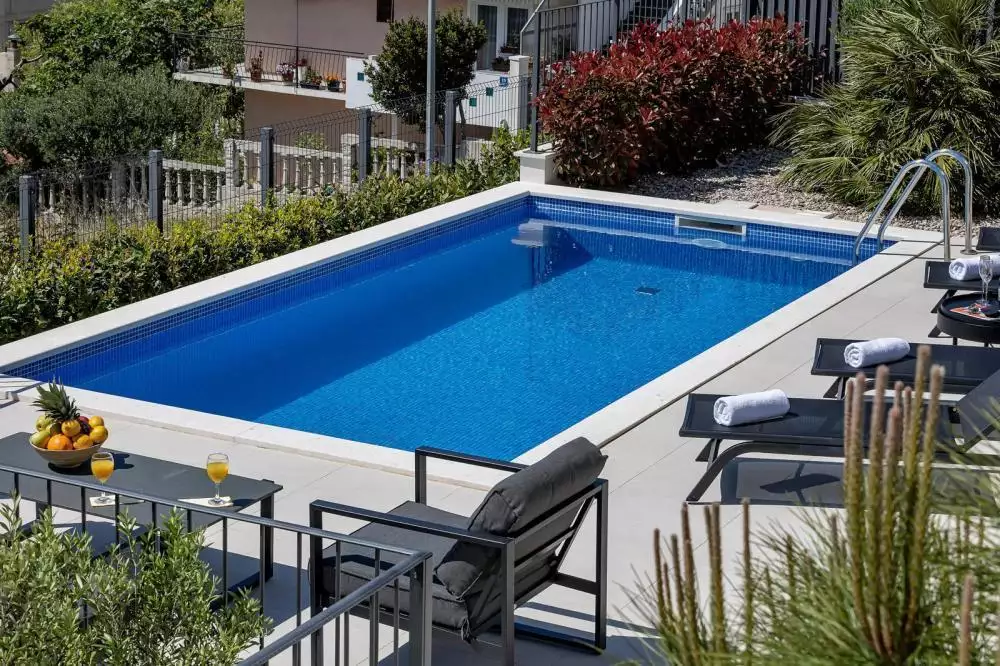 Villa 300m² in Croatia, Makarska. Priced at 1295000€ rent photo-12