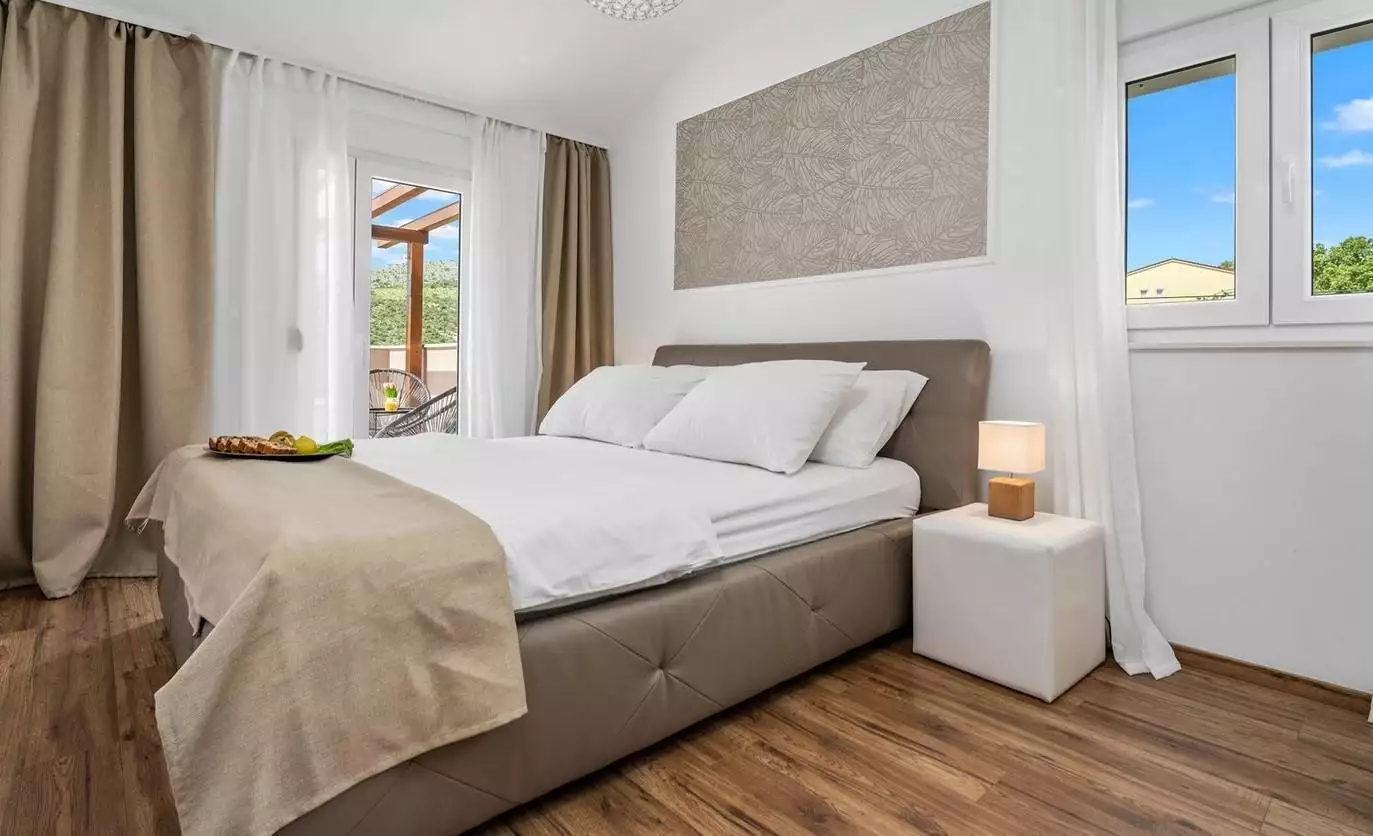 Villa 220m² in Croatia, Omis. Priced at 750000€ rent photo-21