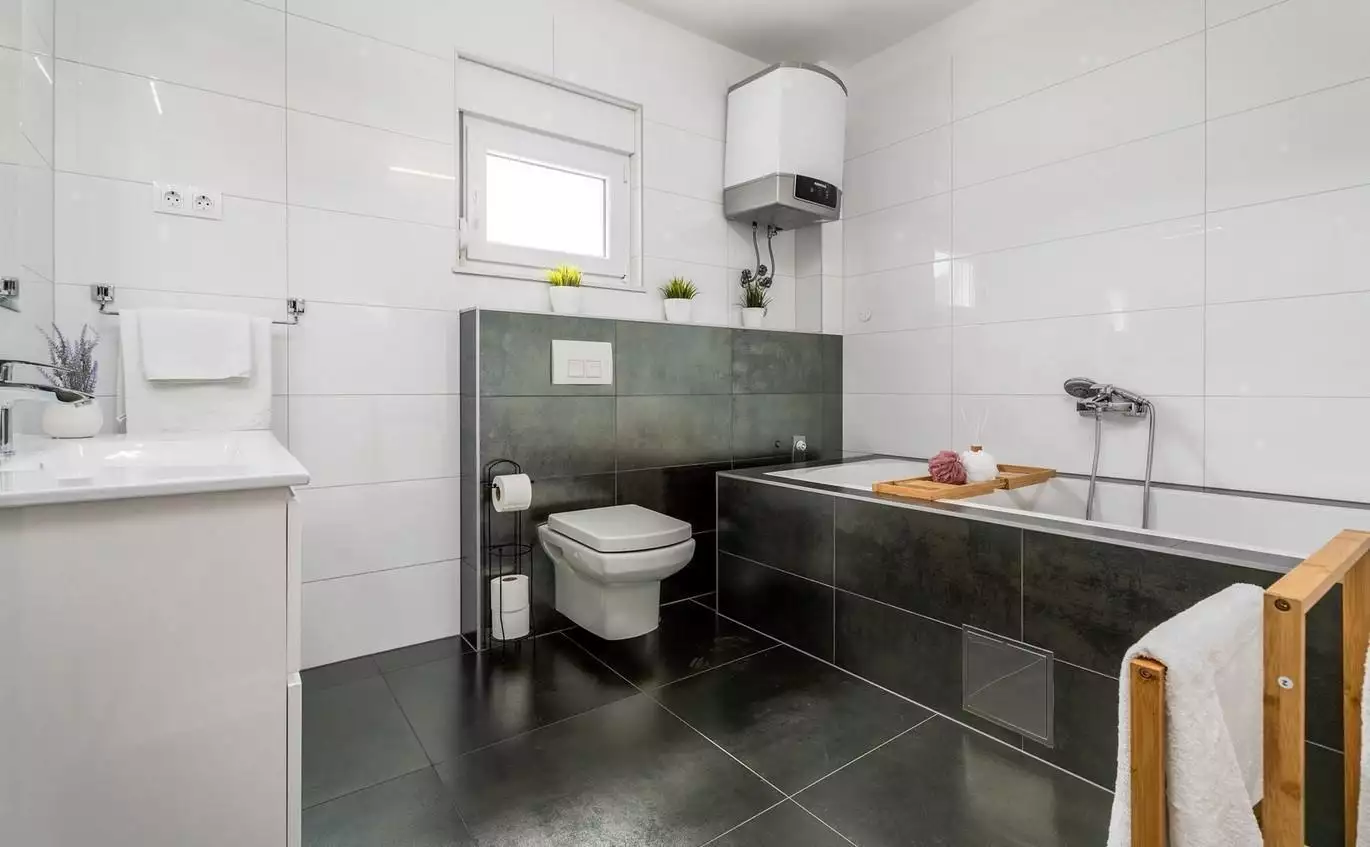 Villa 220m² in Croatia, Omis. Priced at 750000€ rent photo-23
