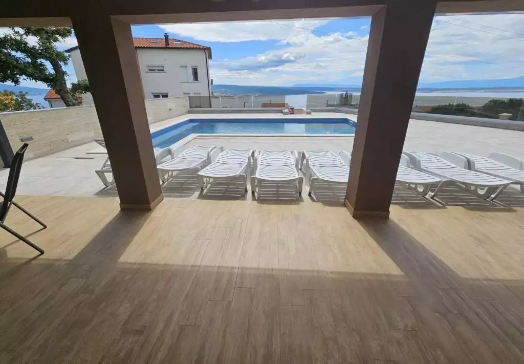 Villa 270m² in Croatia, Crikvenica. Priced at 700000€ rent photo-3
