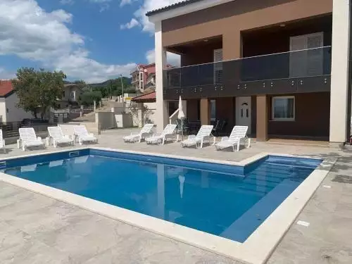 Villa 270m² in Croatia, Crikvenica. Priced at 700000€ rent photo-1