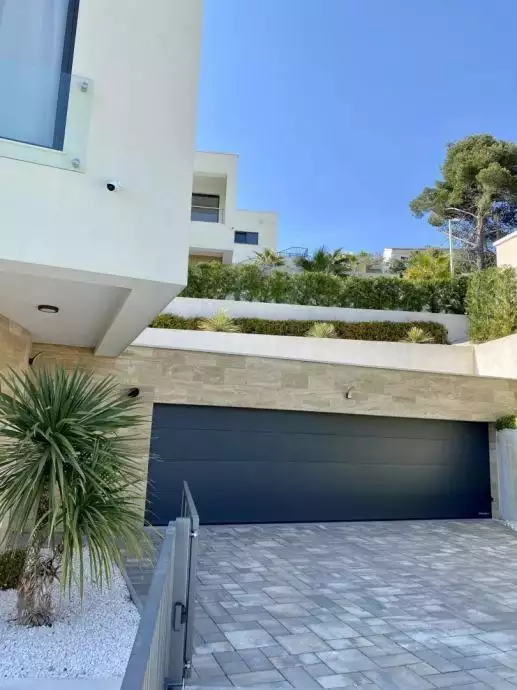 Villa 326m² in Croatia, Ciovo. Priced at 1700000€ rent photo-13