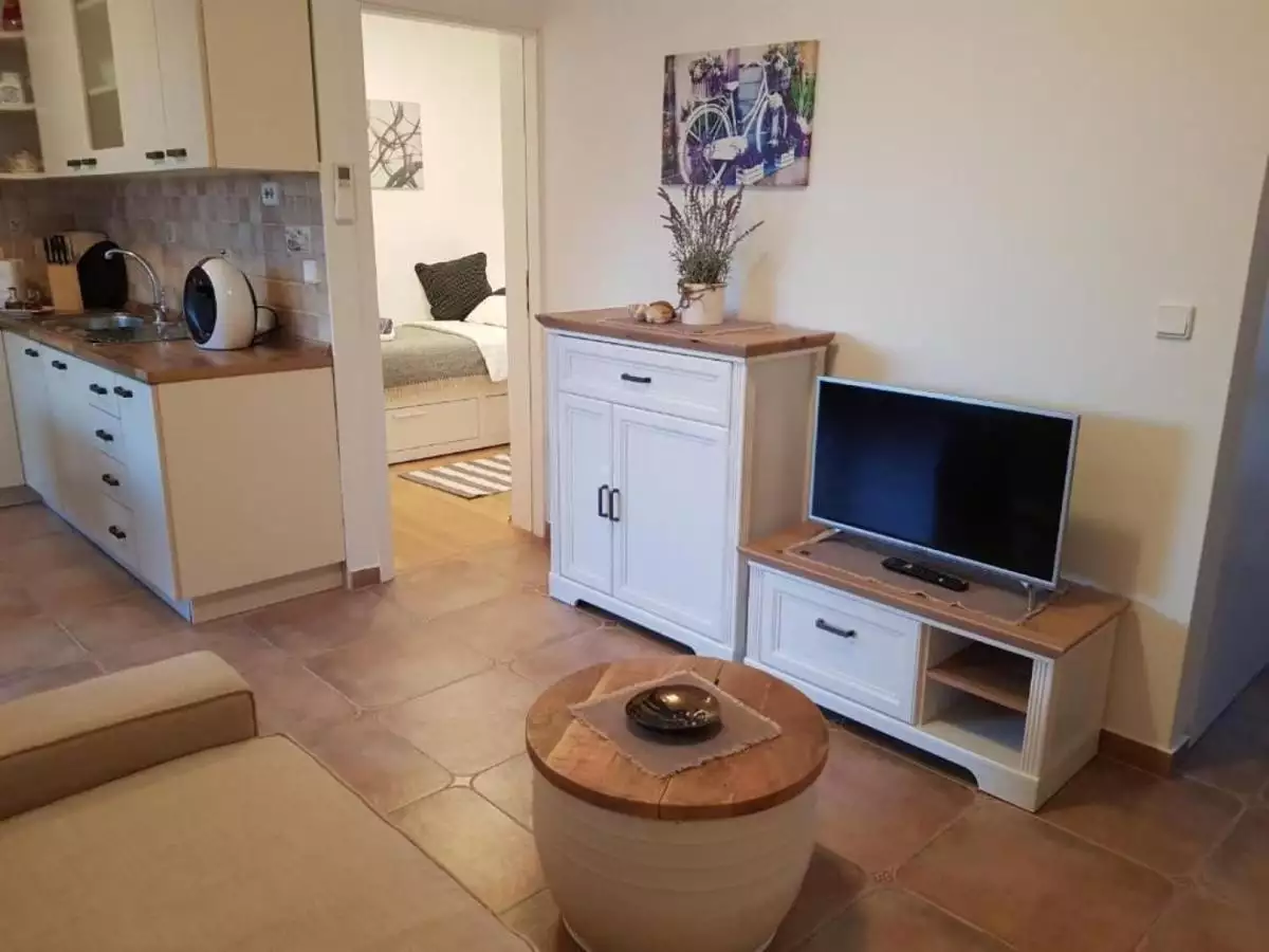 Hotels 196m² in Croatia, Petrcane. Priced at 690000€ rent photo-8