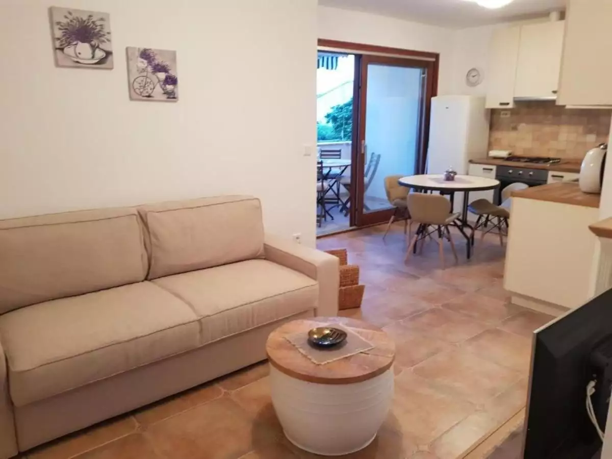 Hotels 196m² in Croatia, Petrcane. Priced at 690000€ rent photo-10