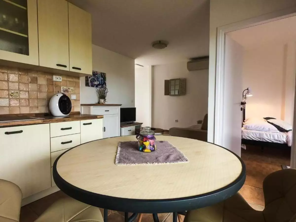 Hotels 196m² in Croatia, Petrcane. Priced at 690000€ rent photo-13