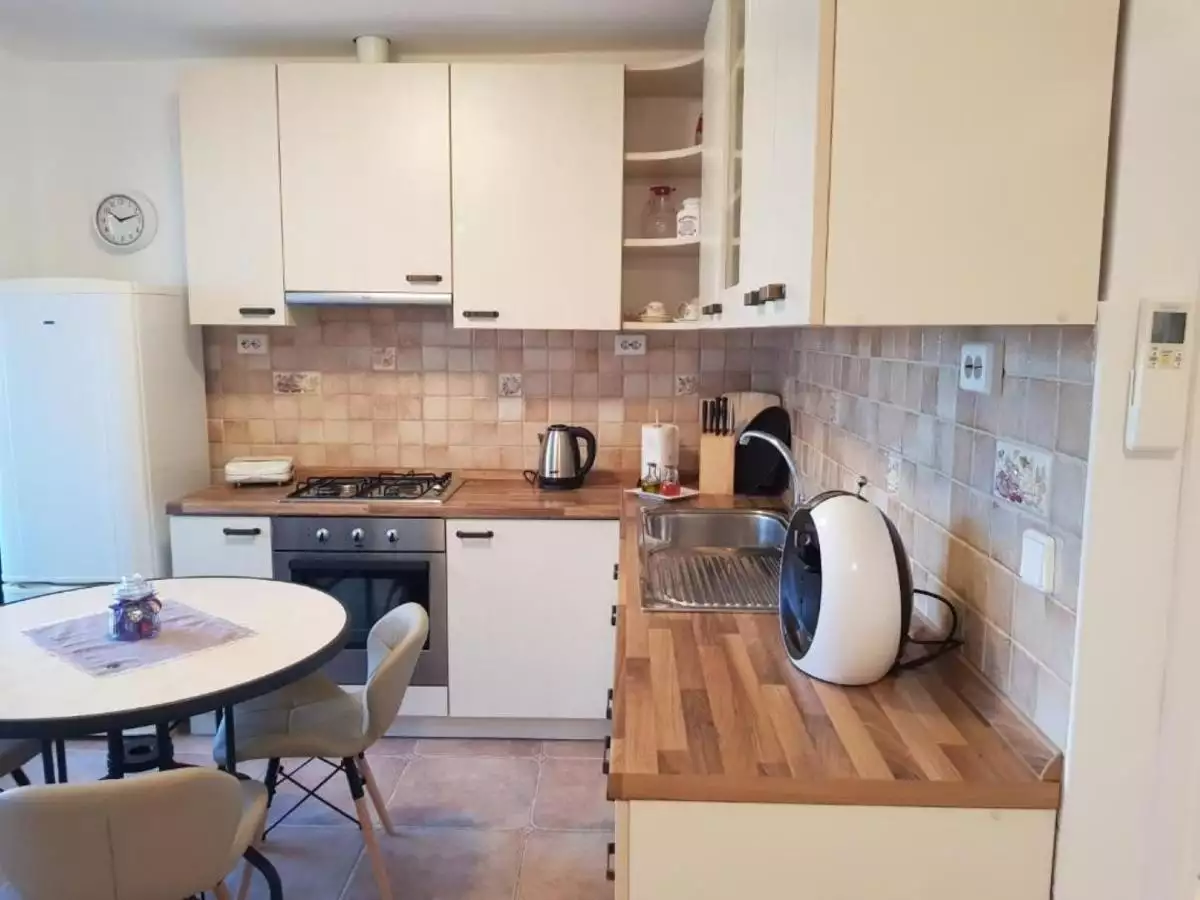 Hotels 196m² in Croatia, Petrcane. Priced at 690000€ rent photo-16