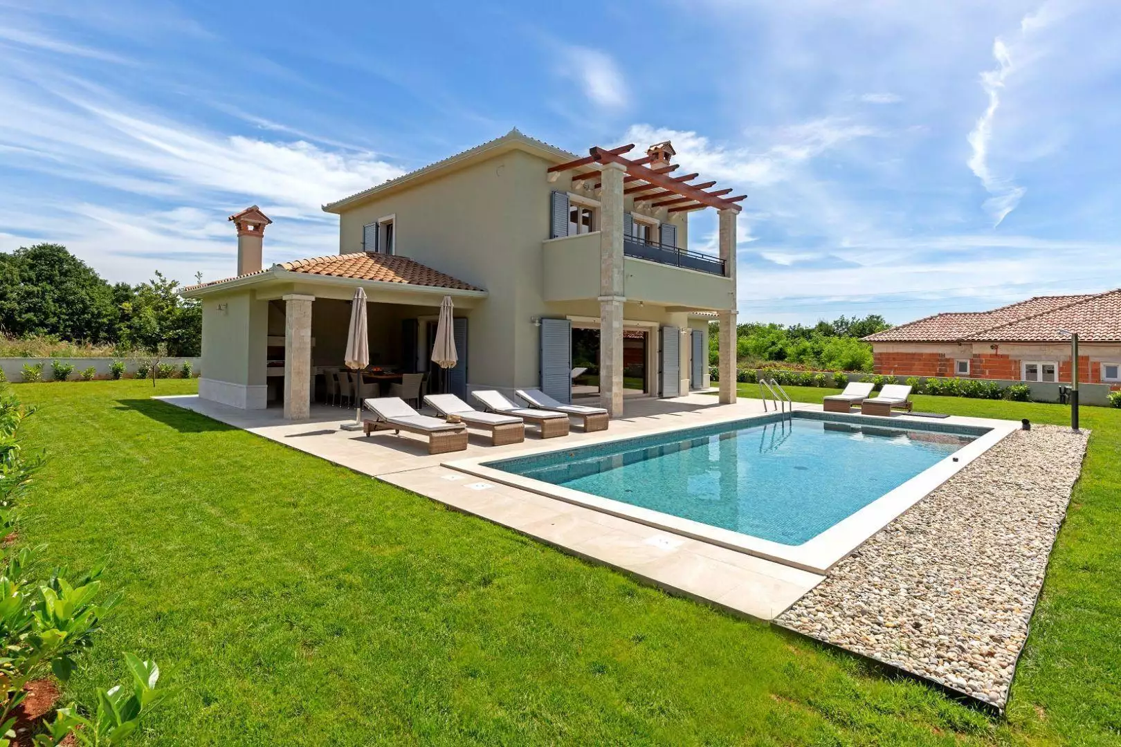 Villa 170m² in Croatia, Labin. Priced at 650000€ rent photo-9