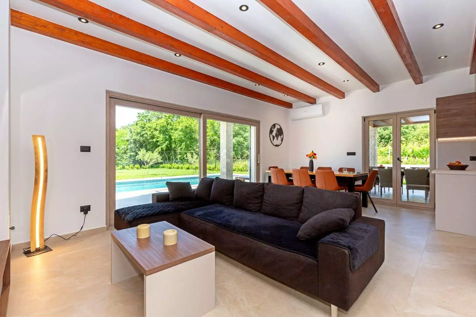 Villa 170m² in Croatia, Labin. Priced at 650000€ rent photo-18