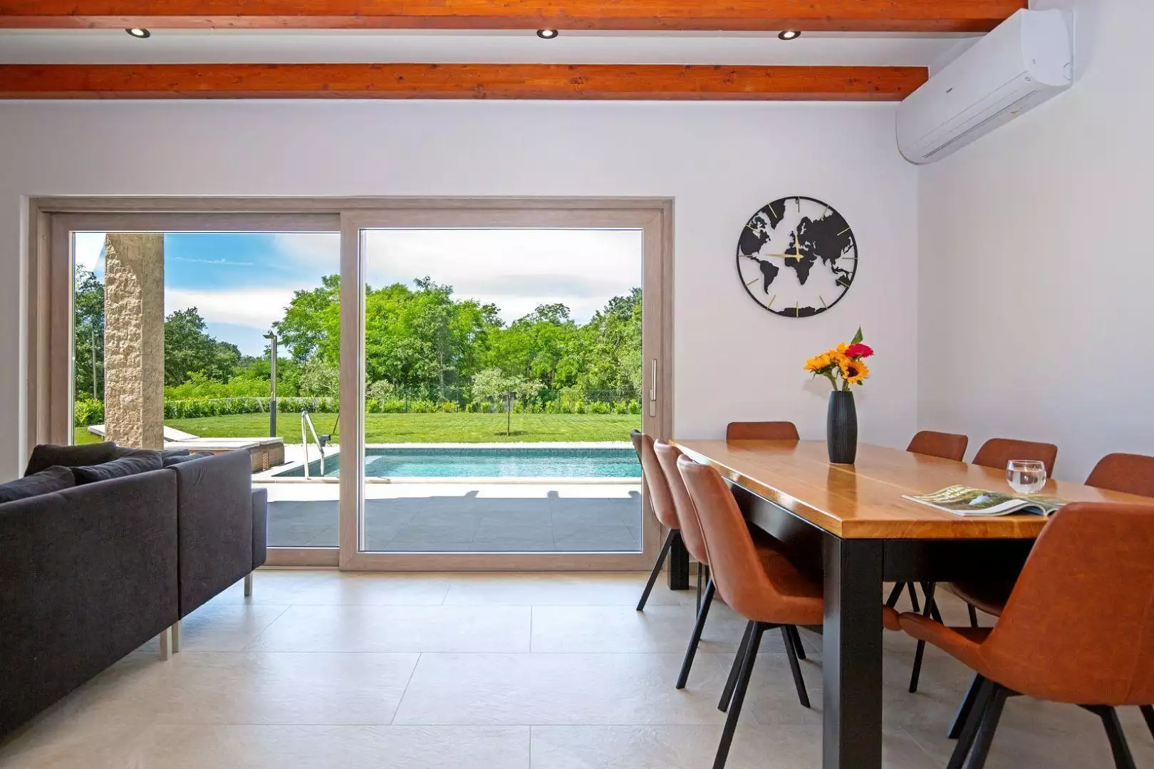 Villa 170m² in Croatia, Labin. Priced at 650000€ rent photo-19