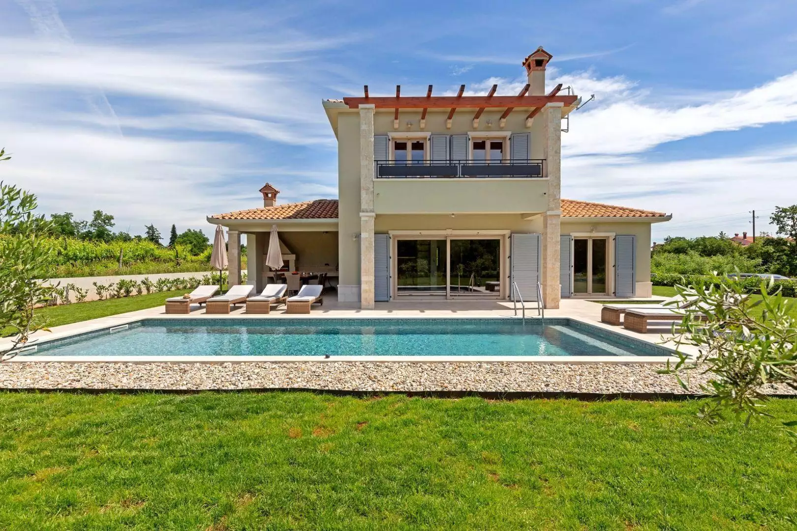 Villa 170m² in Croatia, Labin. Priced at 650000€ rent photo-1