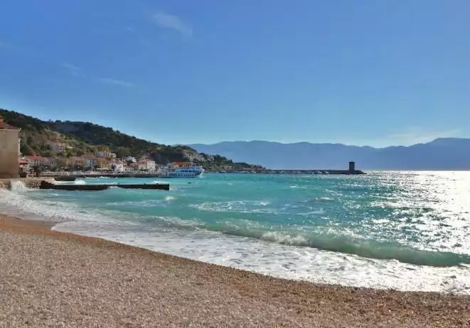 Hotels 208m² in Croatia, Baska. Priced at 700000€ rent photo-3