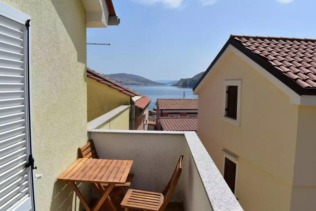 Hotels 208m² in Croatia, Baska. Priced at 700000€ rent photo-4