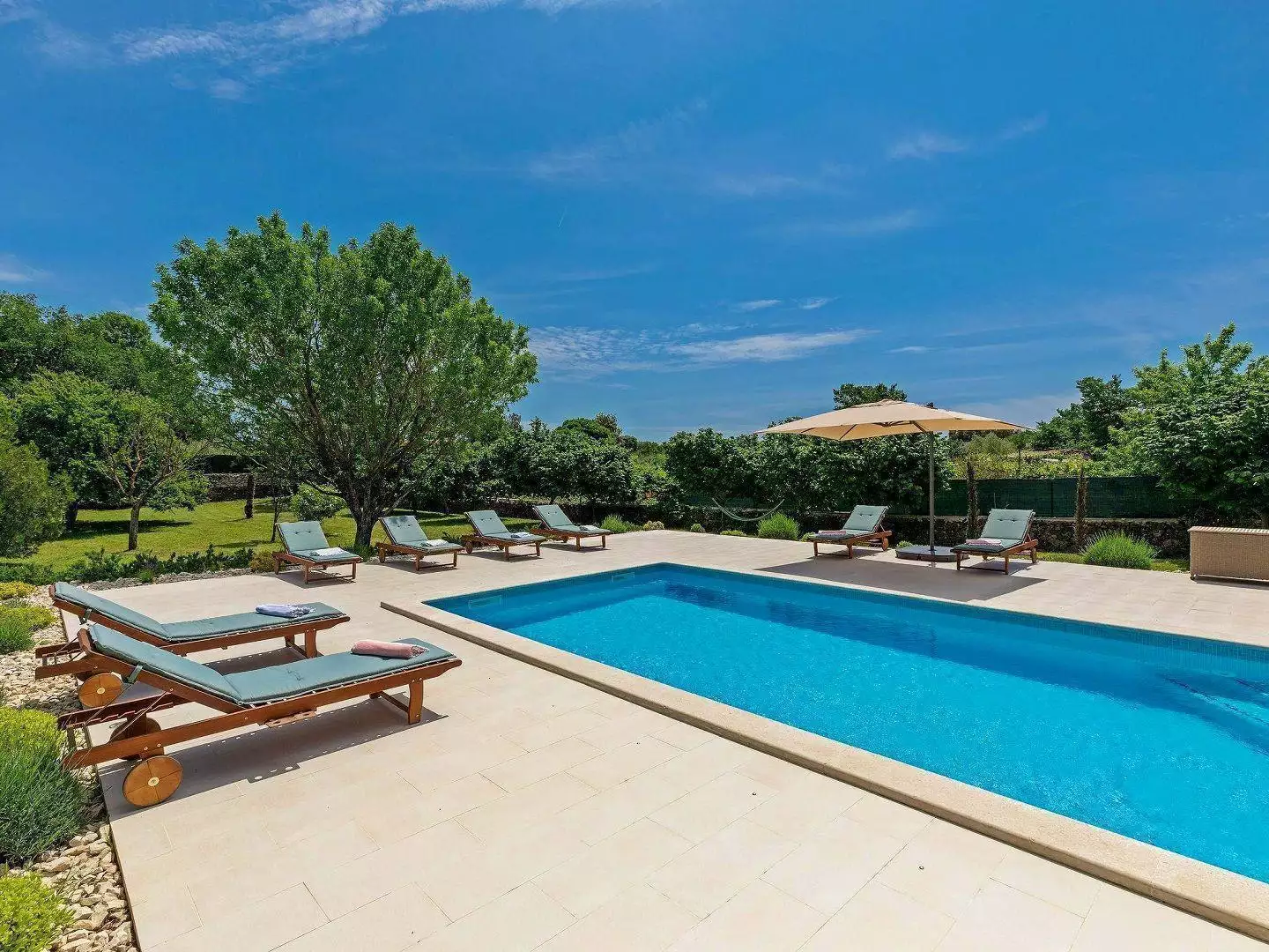 Villa 200m² in Croatia, Rovinj. Priced at 1000000€ rent photo-2