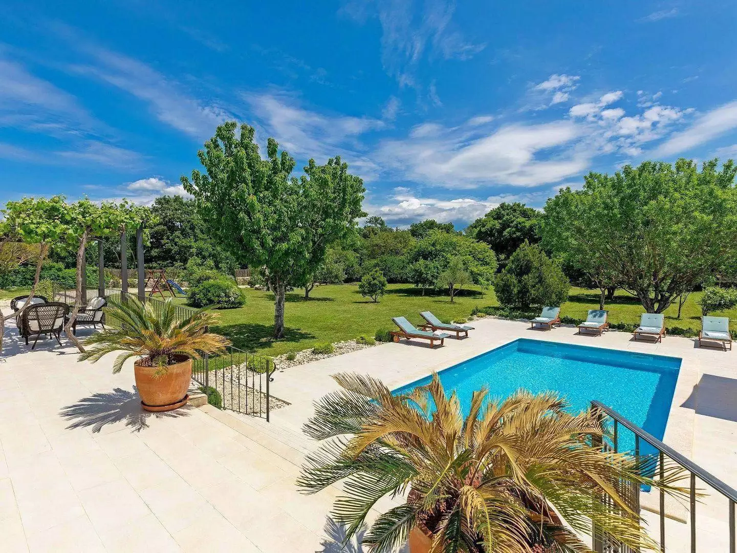 Villa 200m² in Croatia, Rovinj. Priced at 1000000€ rent photo-6
