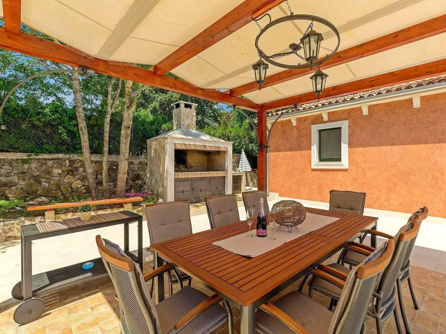 Villa 200m² in Croatia, Rovinj. Priced at 1000000€ rent photo-13