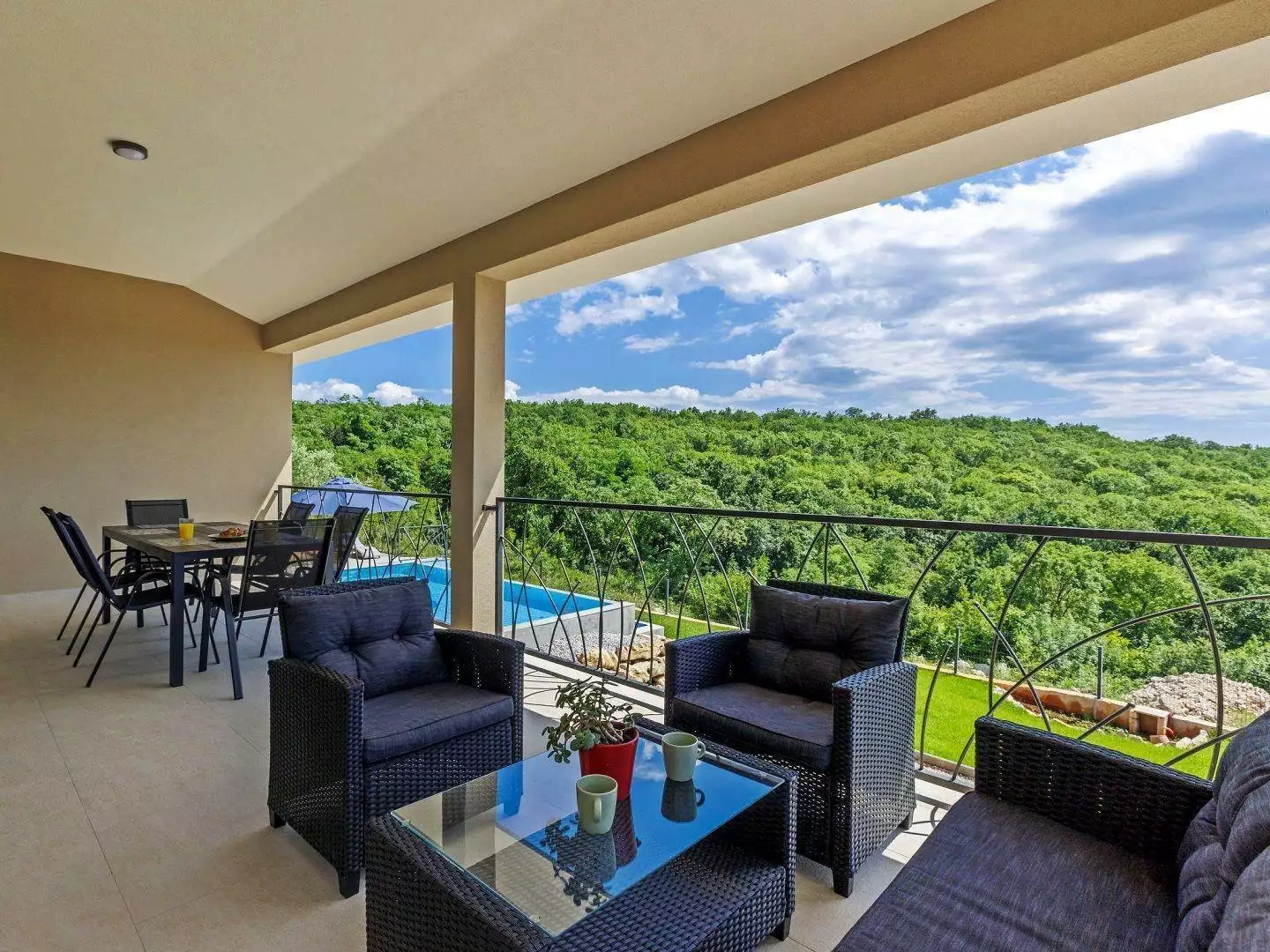 Villa 370m² in Croatia, Brtonigla. Priced at 1400000€ rent photo-11