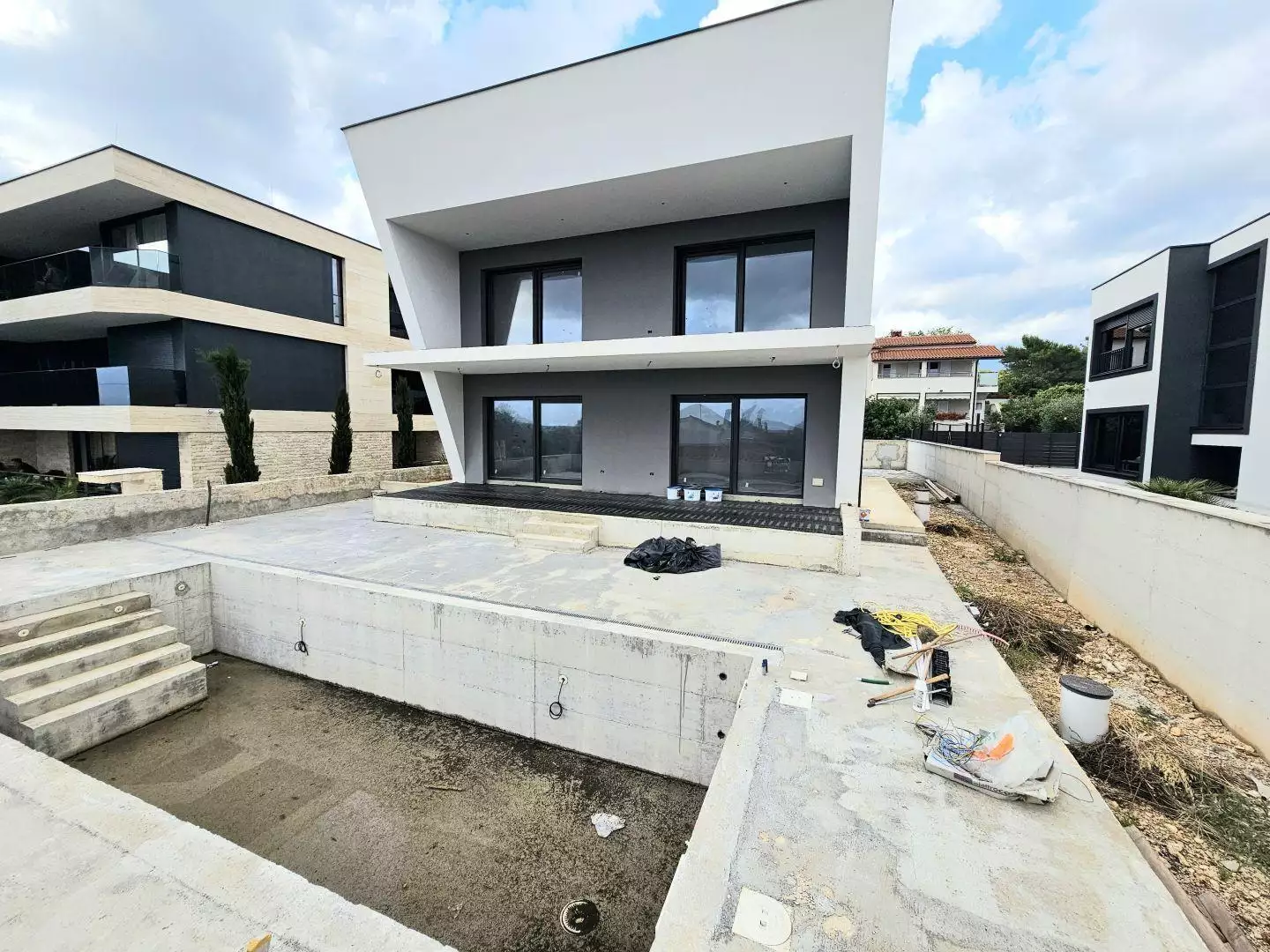 Villa 254m² in Croatia, Medulin. Priced at 750000€ rent photo-7