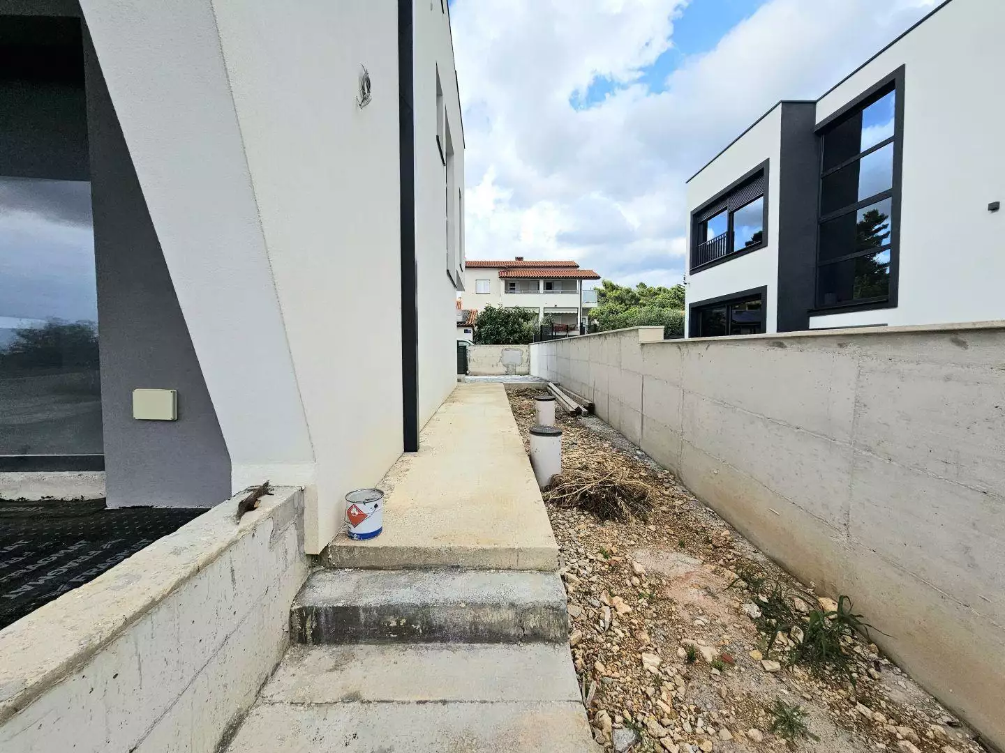 Villa 254m² in Croatia, Medulin. Priced at 750000€ rent photo-8
